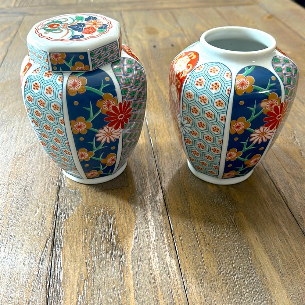 ARITA Imari Fan Japan Ginger jar